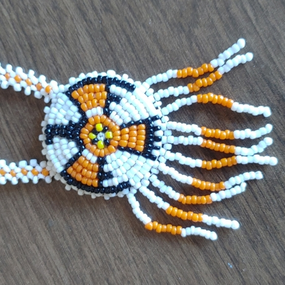 Vintage Native American Seed Bead Necklace Thunderbird Daisy Chai